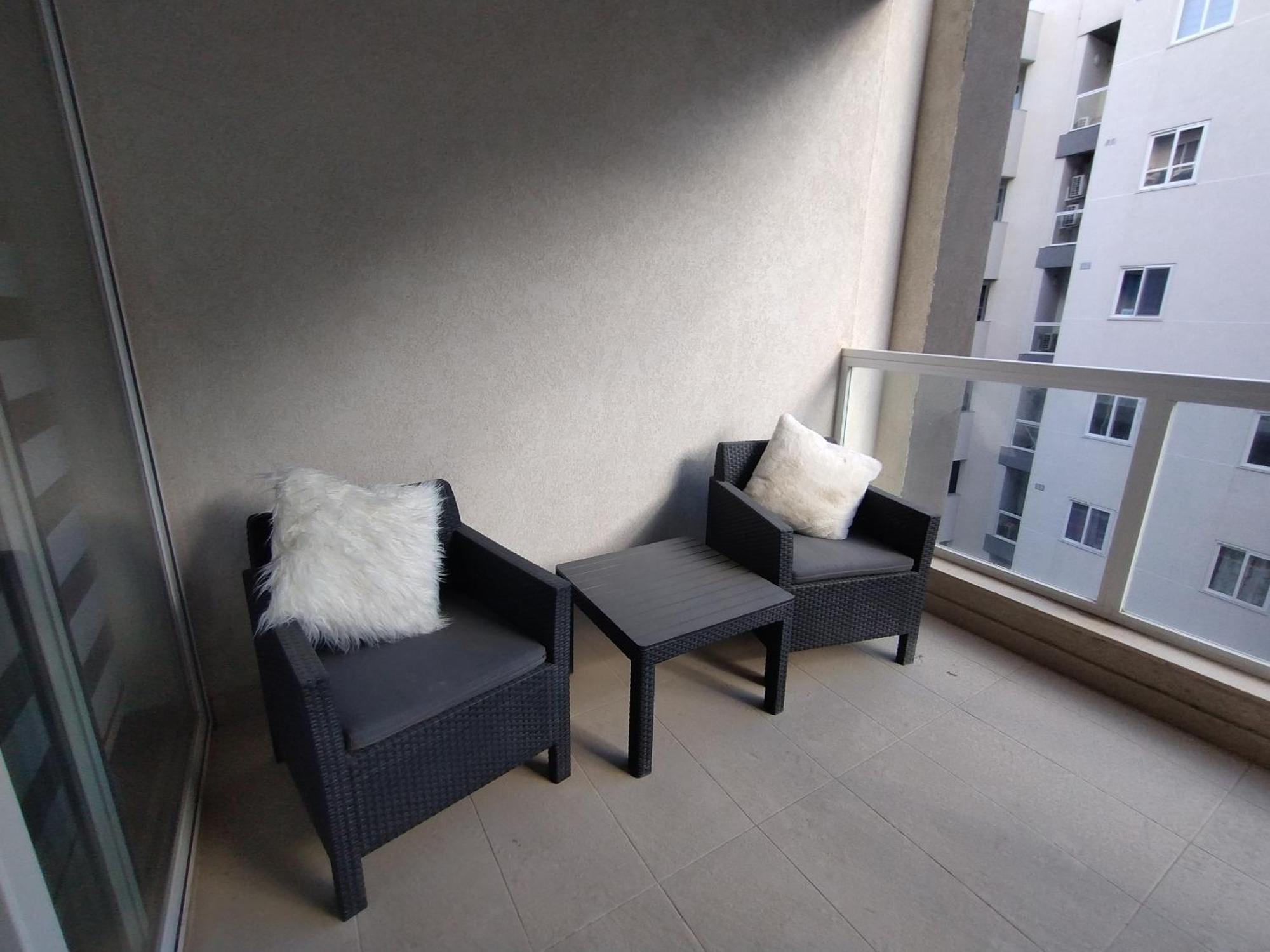 San Pawl Apartment *